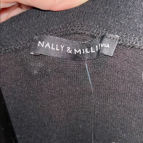 Nally & Millie Black Knit Tunic Top, NWT, SOFT!!!!! - Picture 2 of 6